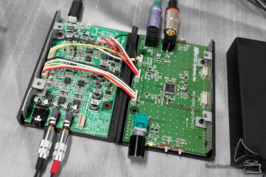 有平衡放大線路及解碼功能,機內比平常手提耳擴多料。