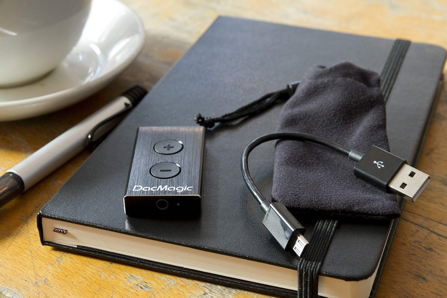 DacMagic XS, USB lead, bag
