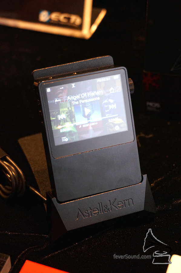 AK100 MK2 有 3ohms 推動力,配原裝 AK DAP 承座好襯