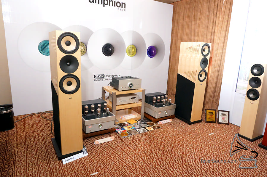 亮點,除了芬蘭的 Amphion 音箱之外,還有個人認為最有潛力的內地品牌 Line Magnatic 最新器材,特別一提 LM-512CA 前級,外觀時尚,聲音也能越級挑戰!