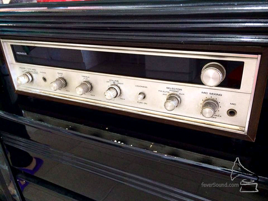 40 年音響系統至今仍然在服役中。也是我人生第一套真正接觸的「音響器材」。