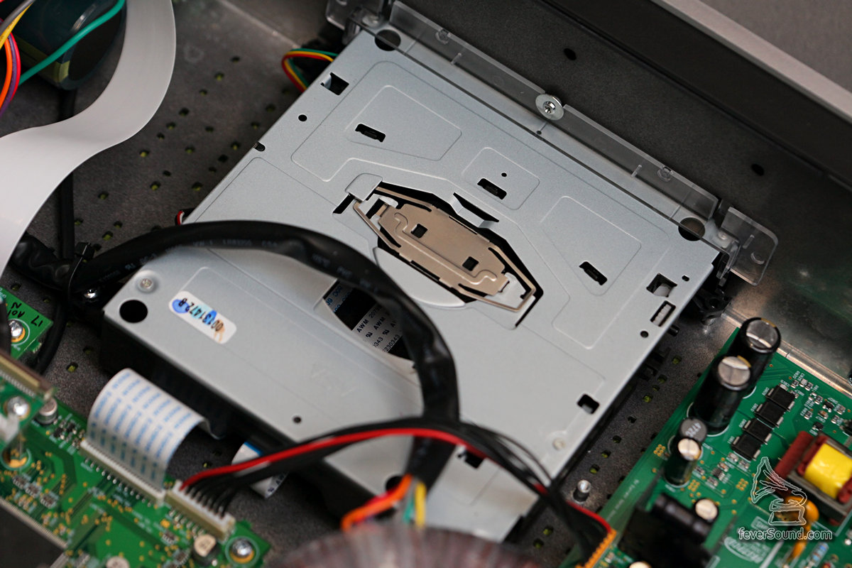 SLOT IN CD TRAY