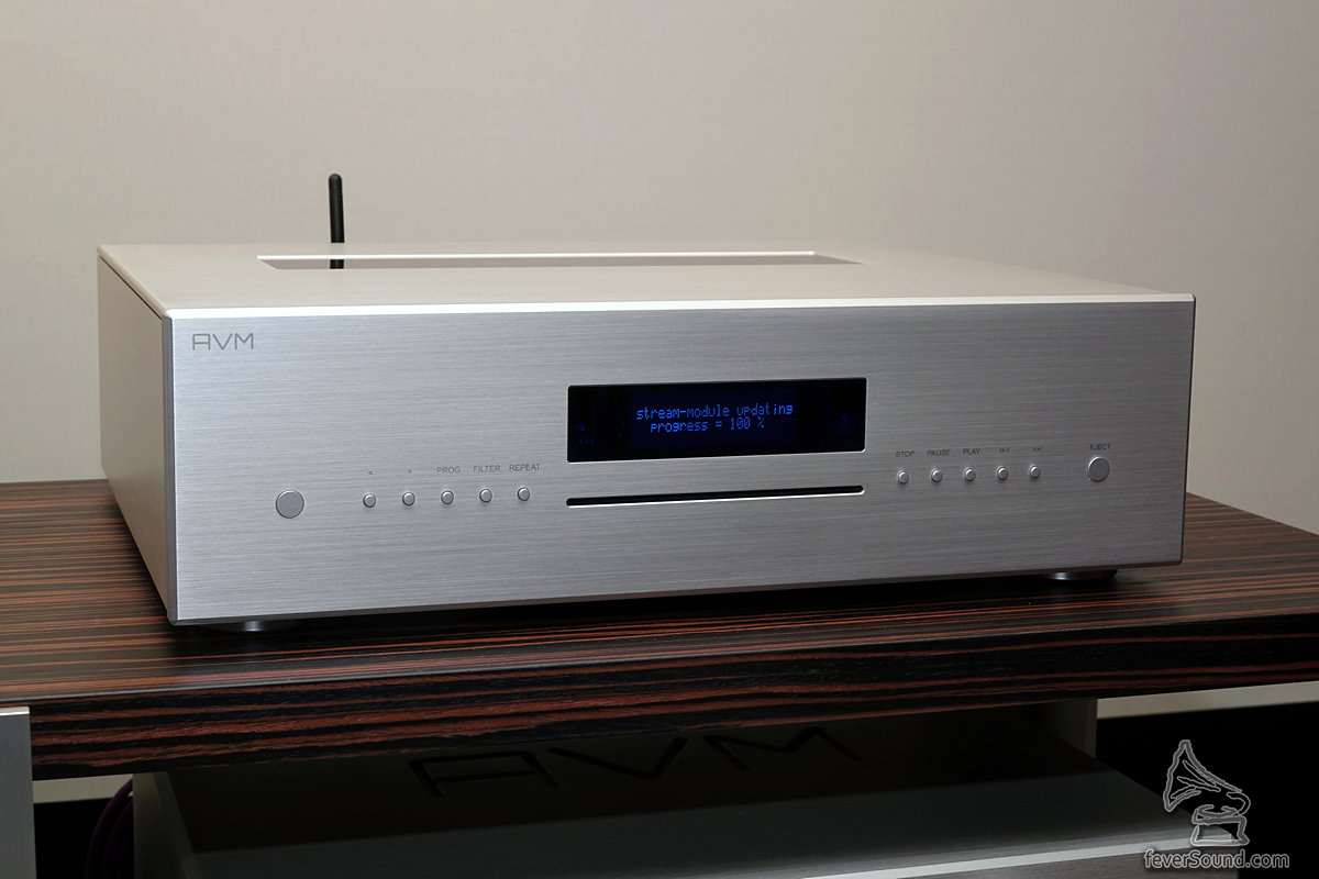 最新推出的MP5.2,集CD機、USB DSD DAC及串流播放功能於一身