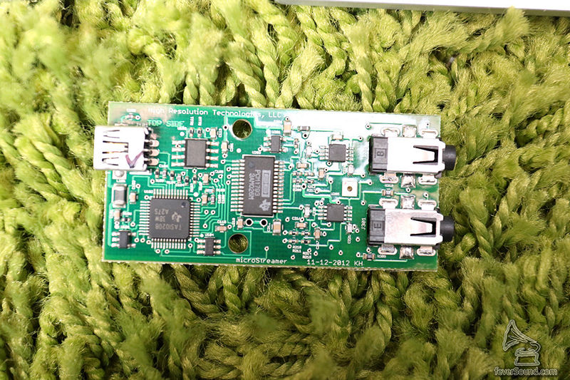 正面,TI USB 接收、Burr Brown DAC