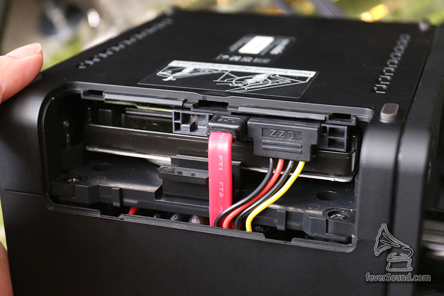 機內為無風扇設計,運作寧靜