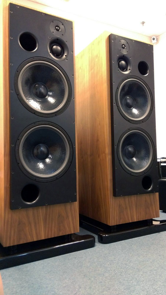 雙15吋低音、容積達300公升的 ATC SCM300 已經煲煉中,務求「美樂會」當晚有最佳發揮!