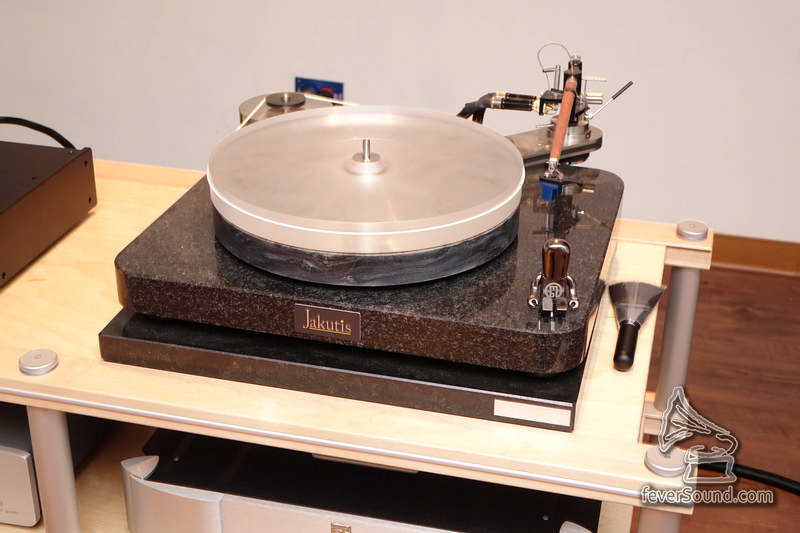 Jakutis Analog唱盤