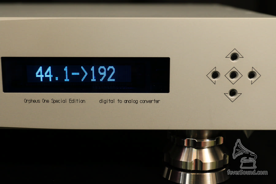 內置升頻運算至 192kHz