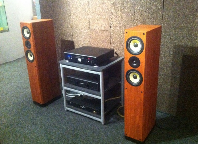 三獎:Music Culture S3座地揚聲器 (HK$7,900) (鳴謝:雅詠音響)