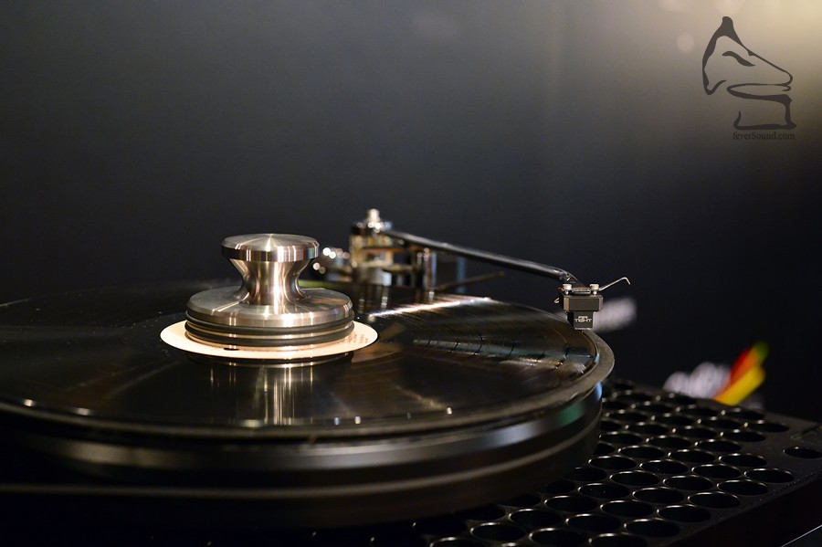 Sota Turntable