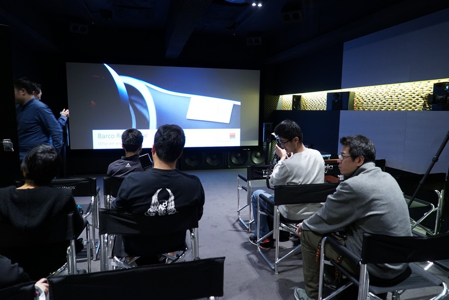 現場使用了170吋Visione最新4k透聲幕料