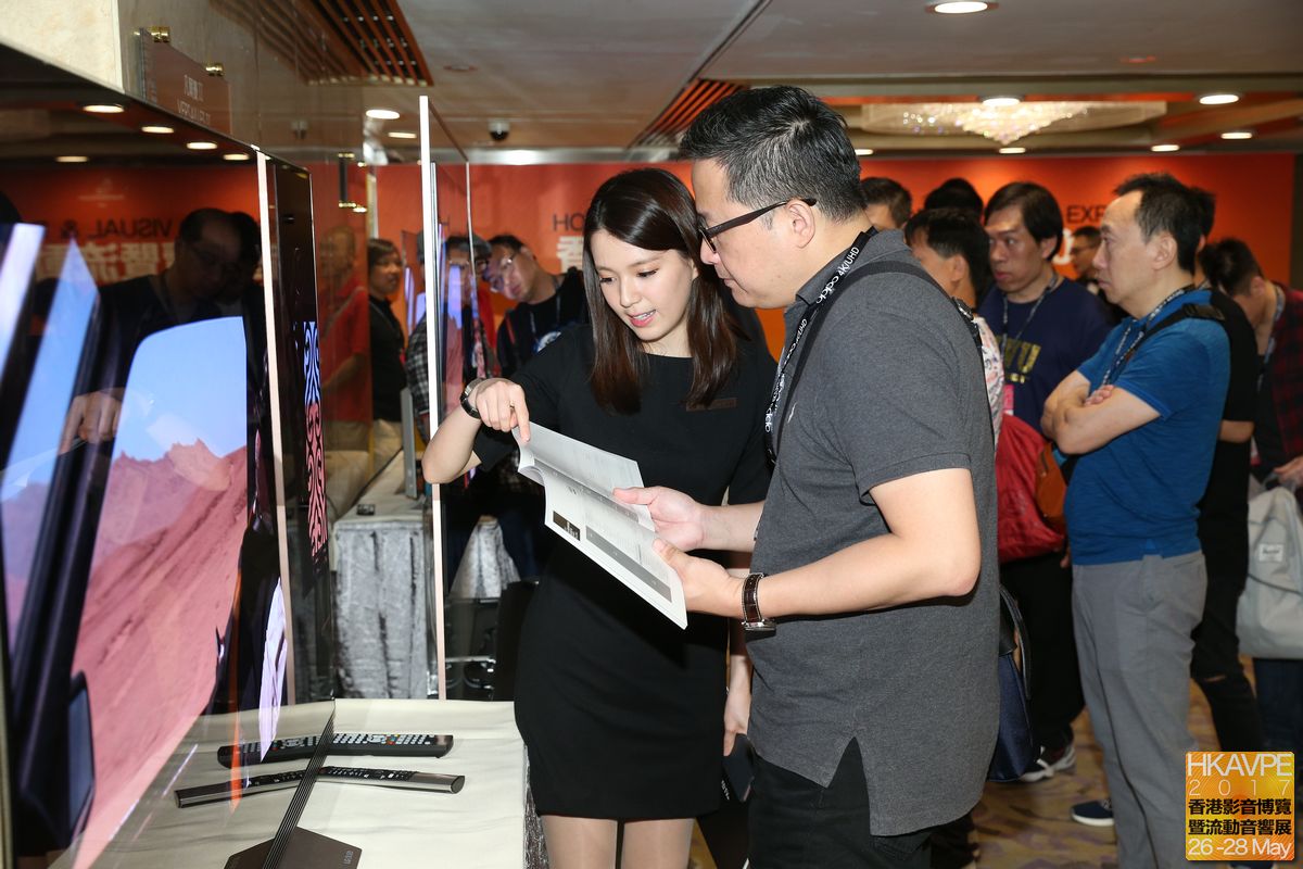 LG自家研發生產OLED面板,展示中的各款電視亦對應最新規格例如Dolby Vision等,發燒友睇完示範亦不禁要問多兩句